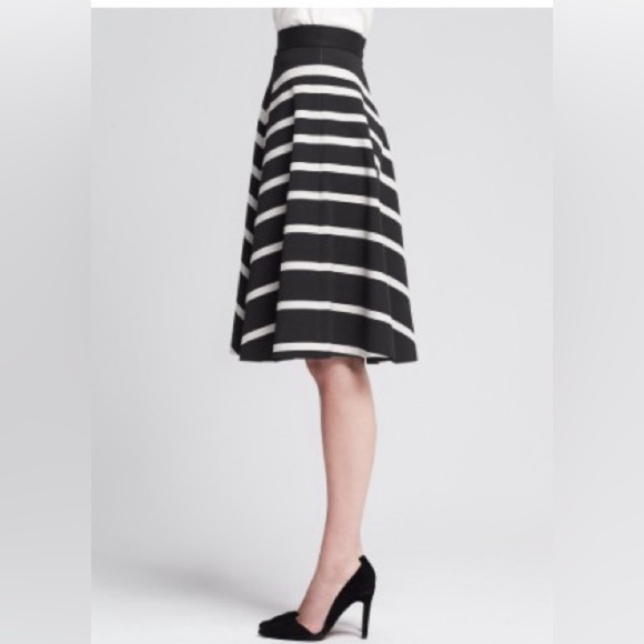 Banana Republic Tall Chevron Black White A-Line Day 2 Nite Trendy Midi Skirt 8 - Picture 1 of 5